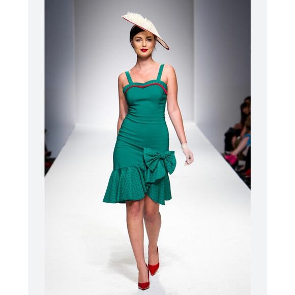 Tatyana Emerald Green & Red Polka Dot Ruffle Hem Sheath Vintage Pinup Rockabilly - Picture 1 of 7